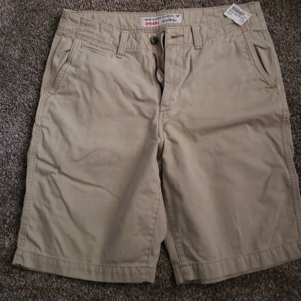 American Eagle Longboard tan shorts